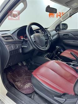 میتسوبیشی L200